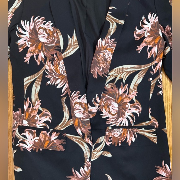 Nordstrom Leith blazer with shoulder pads NEW SAME DAY SHIP - Picture 2 of 3